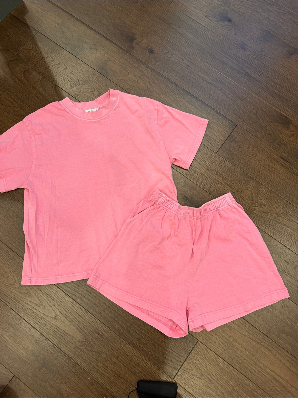 Stile Women’s Pink Short Sleeve & Short Matching Set - Small - C72-091